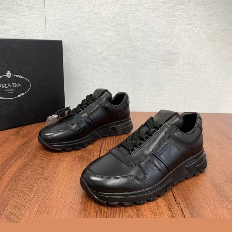 Pra*a casual shoes